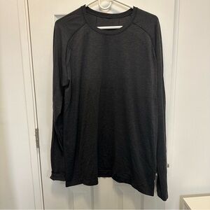 Lululemon vent tech long sleeve shirt